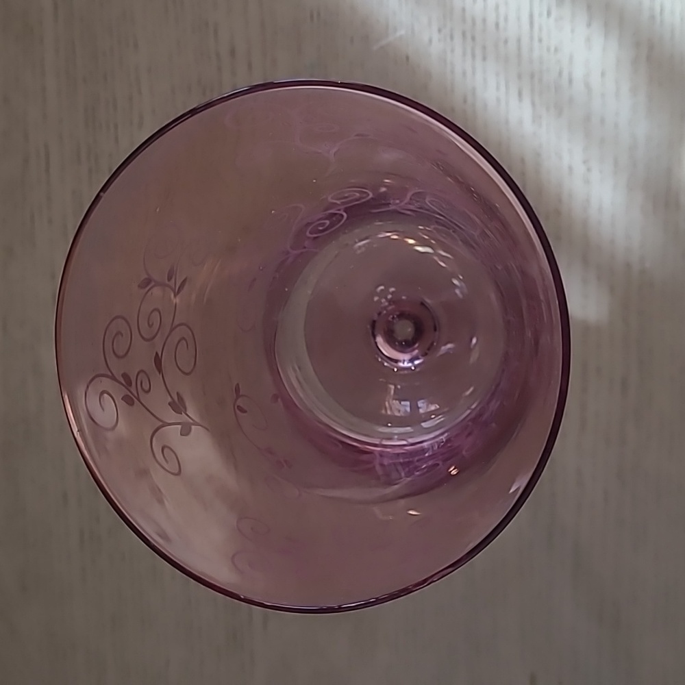 Rose colored, etched stemware - Picture 2 of 5